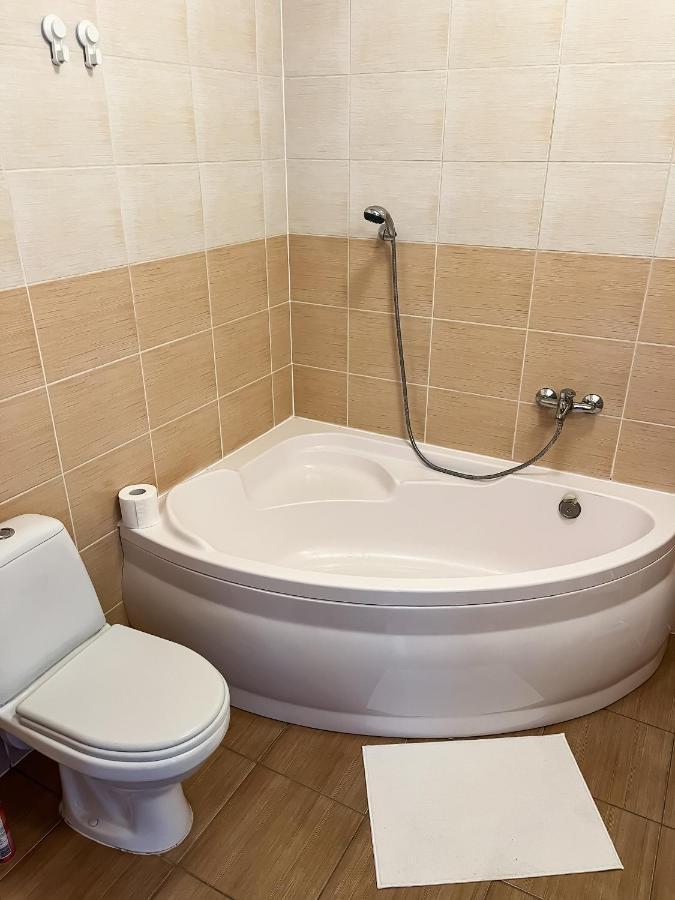 Uroczy Apartament Pod Skarpa Wadowice Exterior foto